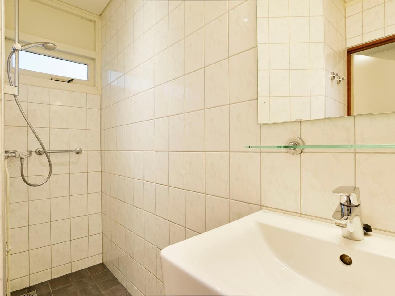 Comfort 6-Person Dog Bungalow In The Holiday Park Landal Heideheuvel Бекберґен Екстер'єр фото