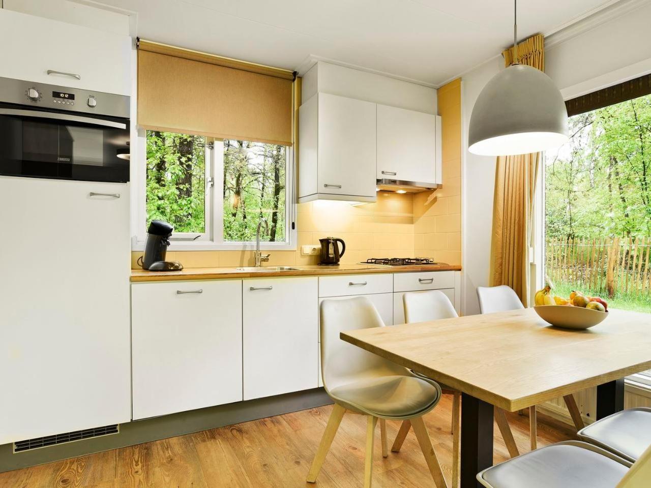Comfort 6-Person Dog Bungalow In The Holiday Park Landal Heideheuvel Бекберґен Екстер'єр фото
