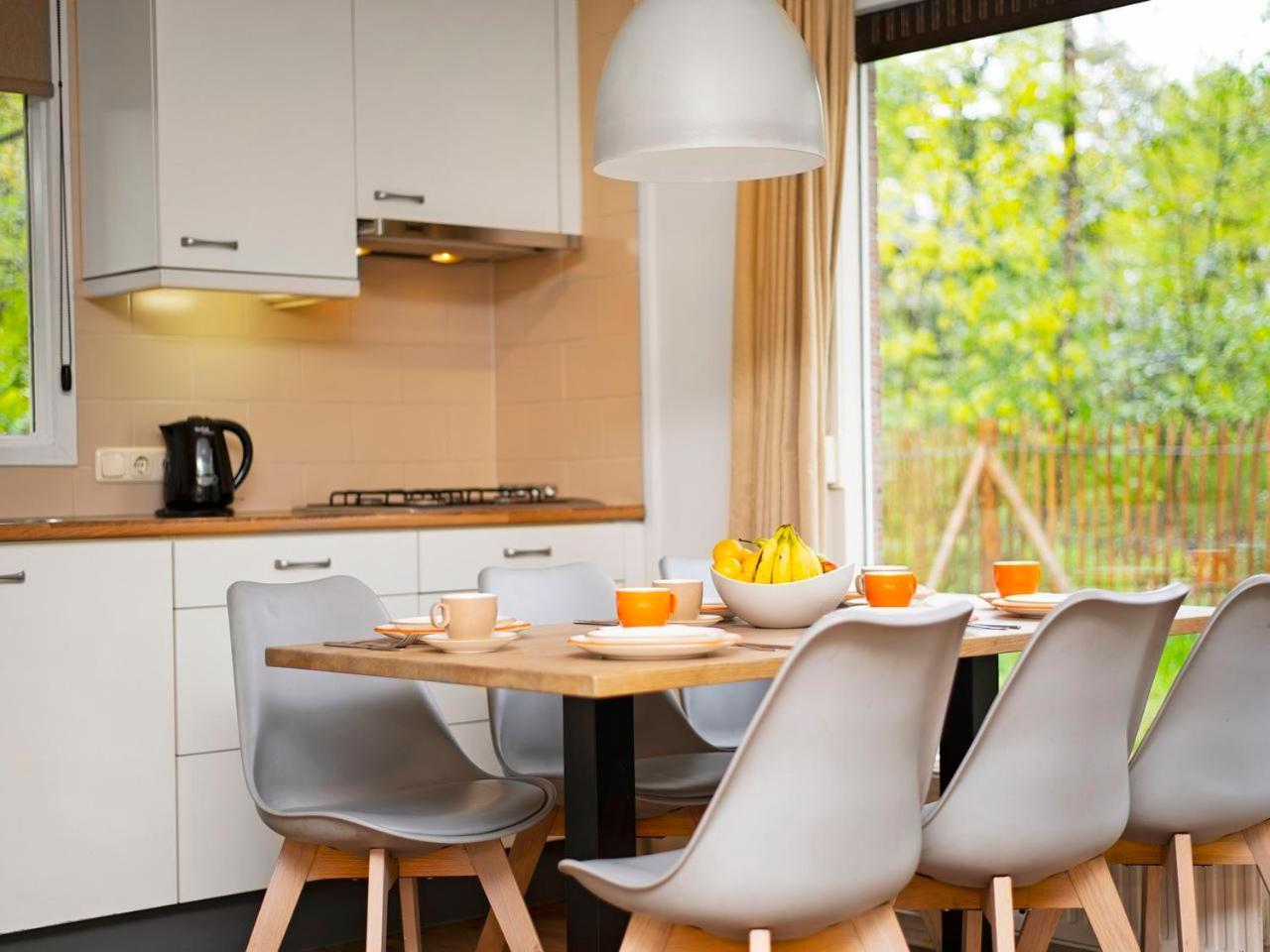 Comfort 6-Person Dog Bungalow In The Holiday Park Landal Heideheuvel Бекберґен Екстер'єр фото